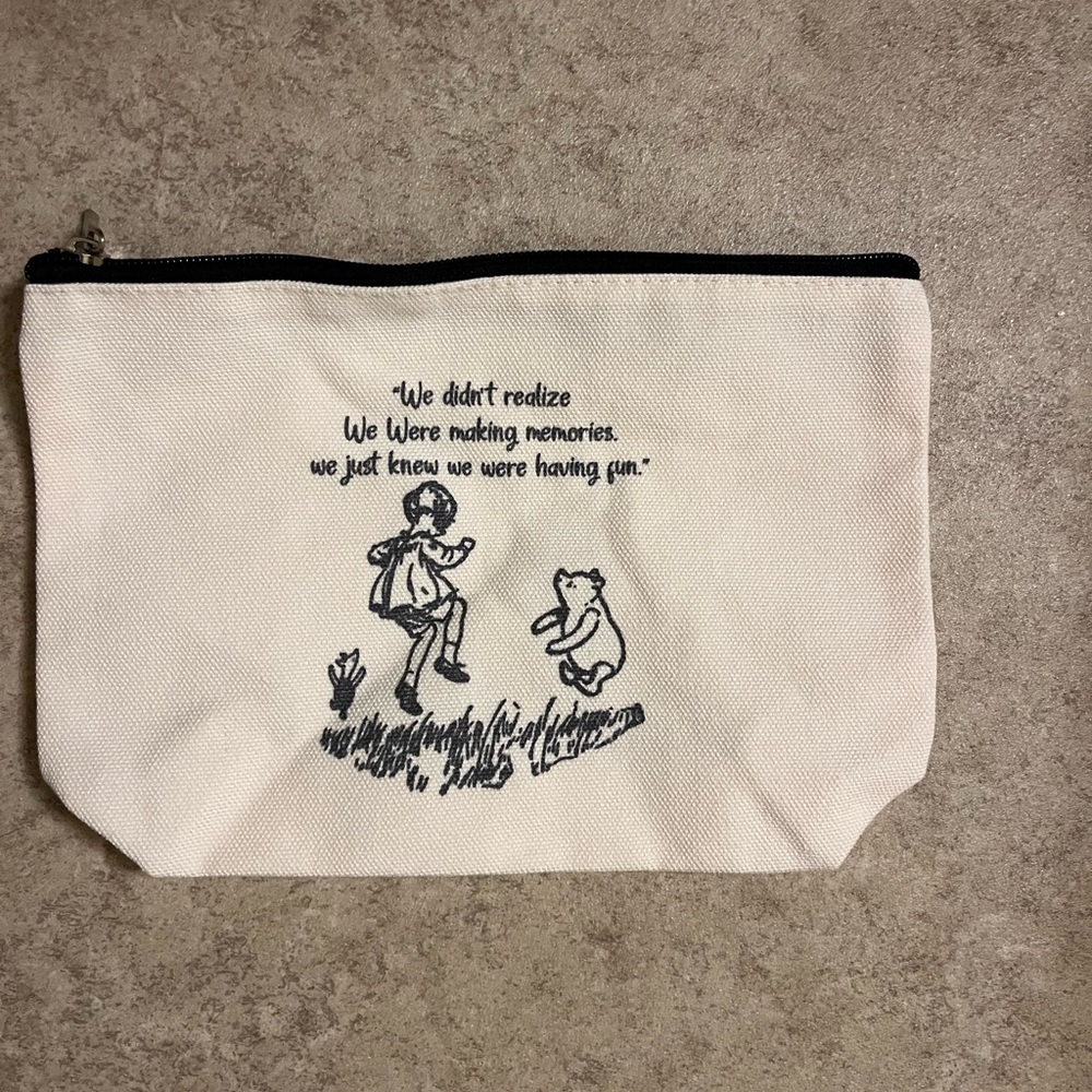 Winnie The Pooh White Canvas Pouch
